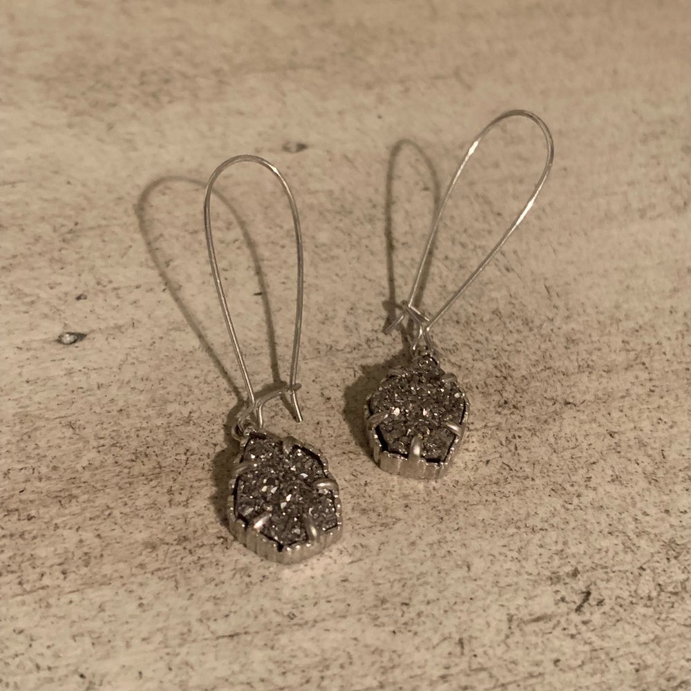 KENDRA SCOTT- silver drusy, Corinne drop earrings